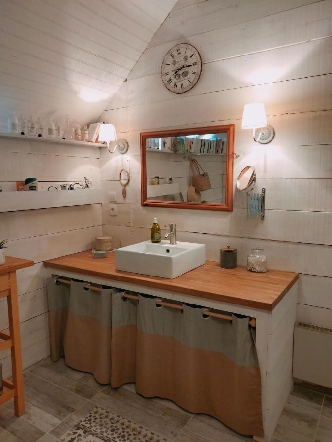 Chambre Familiale Anna "Mon Lit Au Pre" , Jusqu'A 4 Adultes Et 2 Enfants Avec Piscine Familles, Couples Ou Femmes Seulement Pontours Ngoại thất bức ảnh