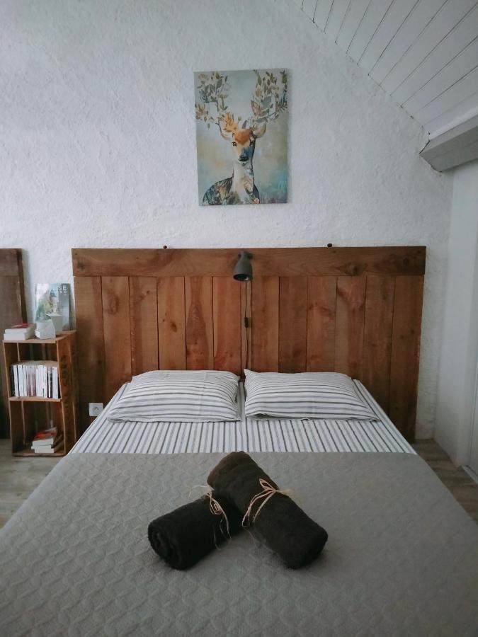 Chambre Familiale Anna "Mon Lit Au Pre" , Jusqu'A 4 Adultes Et 2 Enfants Avec Piscine Familles, Couples Ou Femmes Seulement Pontours Ngoại thất bức ảnh